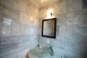 powder room.jpg